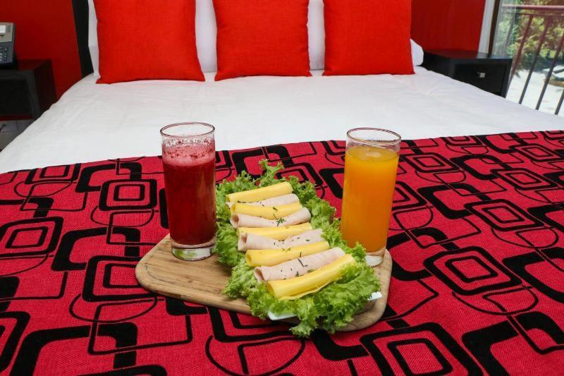 Hotel Plaza Nunoa سانتياغو الغرفة الصورة